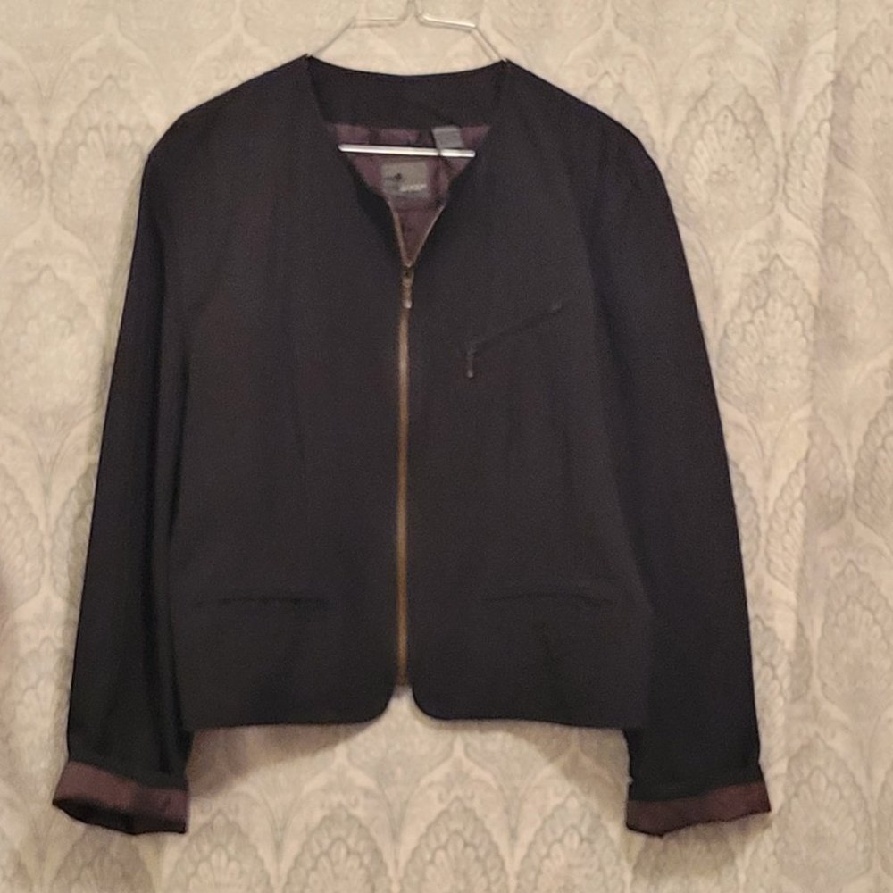 Liz Claiborne Black Zip Short Jacket - Sz Medium